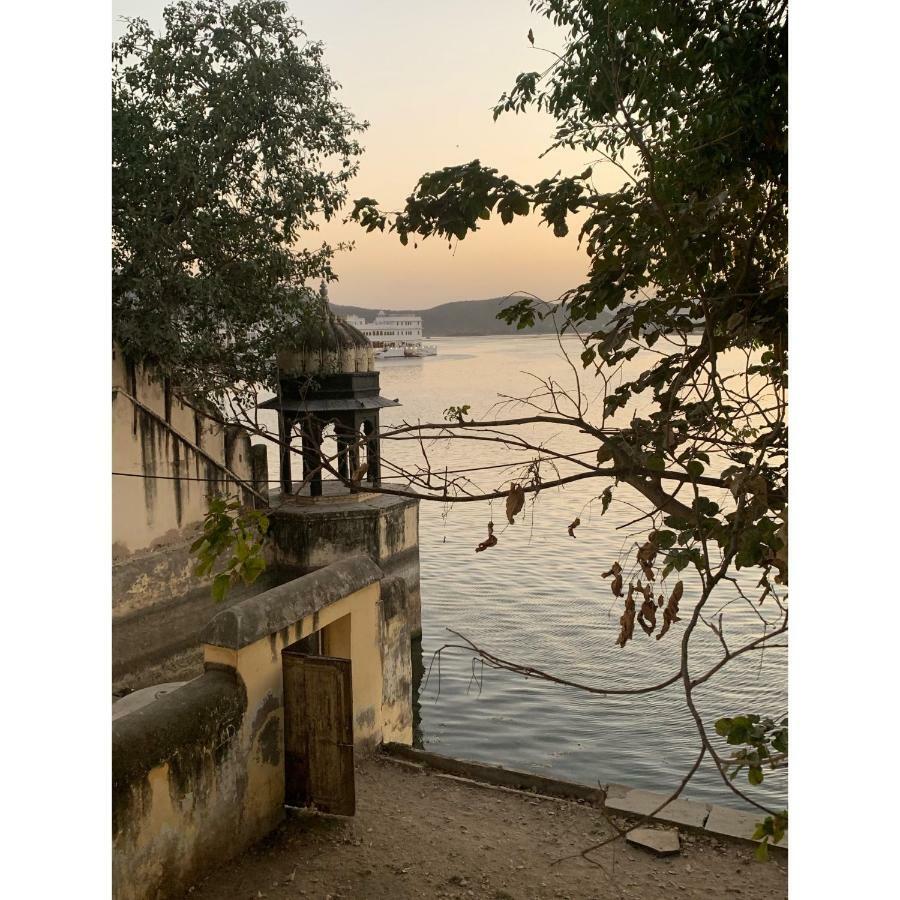 Gypsy Child Lake Hostel Udaipur Dış mekan fotoğraf
