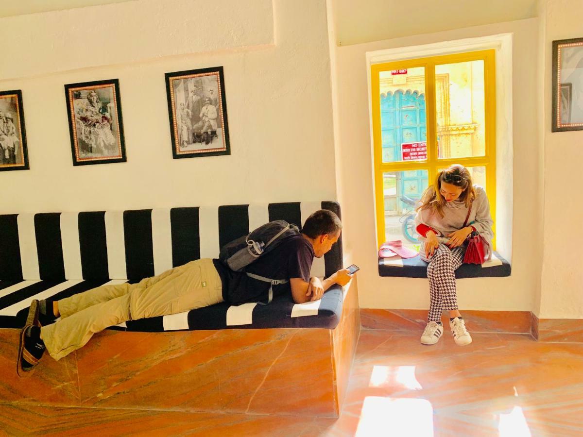 Gypsy Child Lake Hostel Udaipur Dış mekan fotoğraf